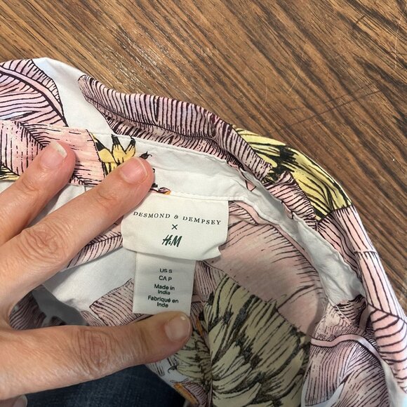 Desmond & Dempsey x H&M White Banana Print Balloon Sleeve Dress  Size Small - Picture 7 of 8